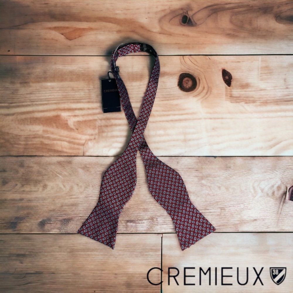 Daniel Cremieux Red Print Adjustable Bow Tie